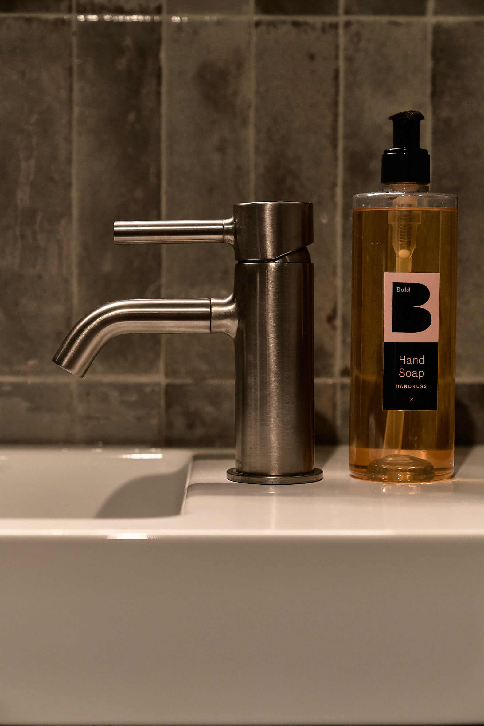 Bold Campus Bold Room Bathroom Tap Handsoap Detail