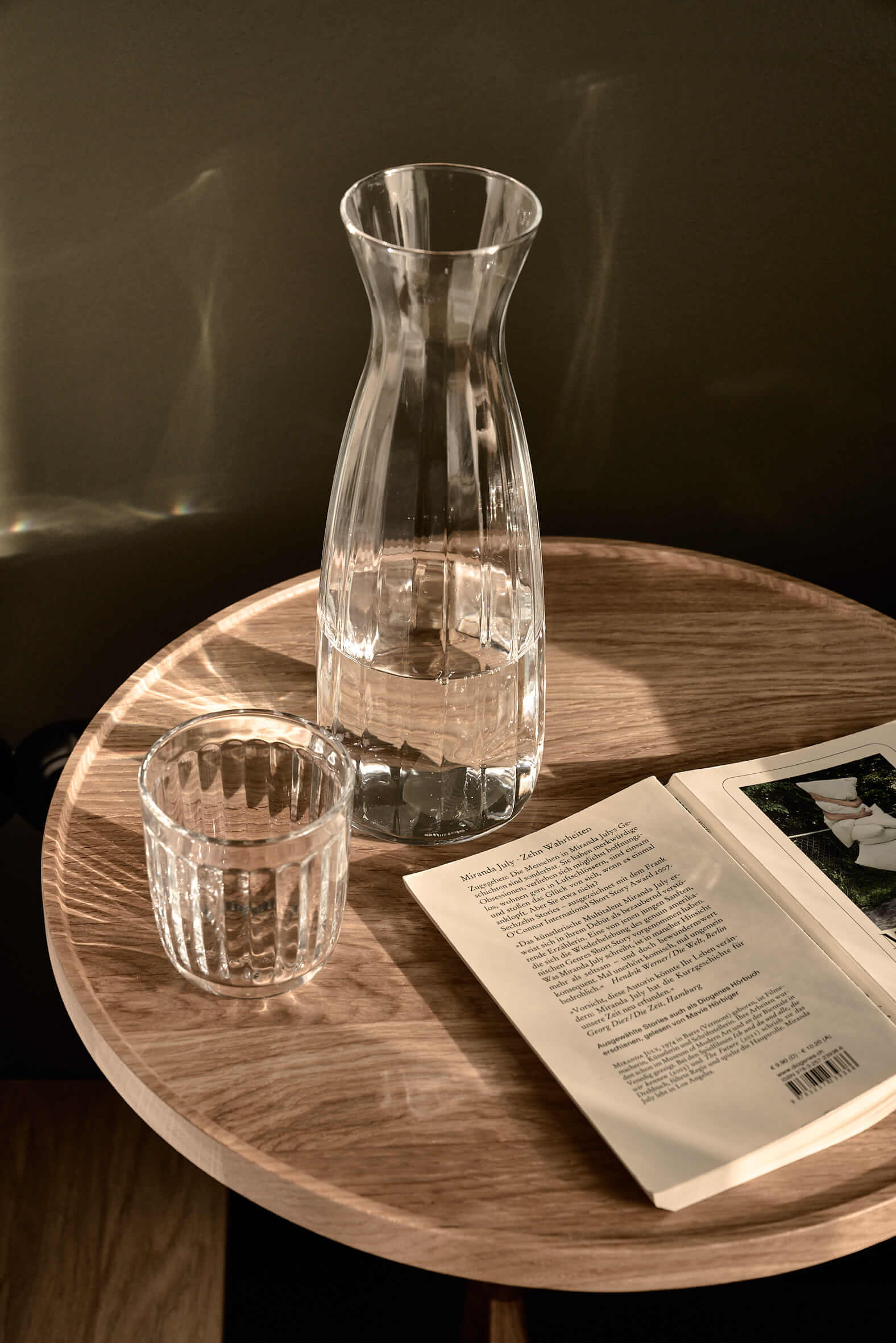 Bold Campus Bold Room Side Table Accessories Detail