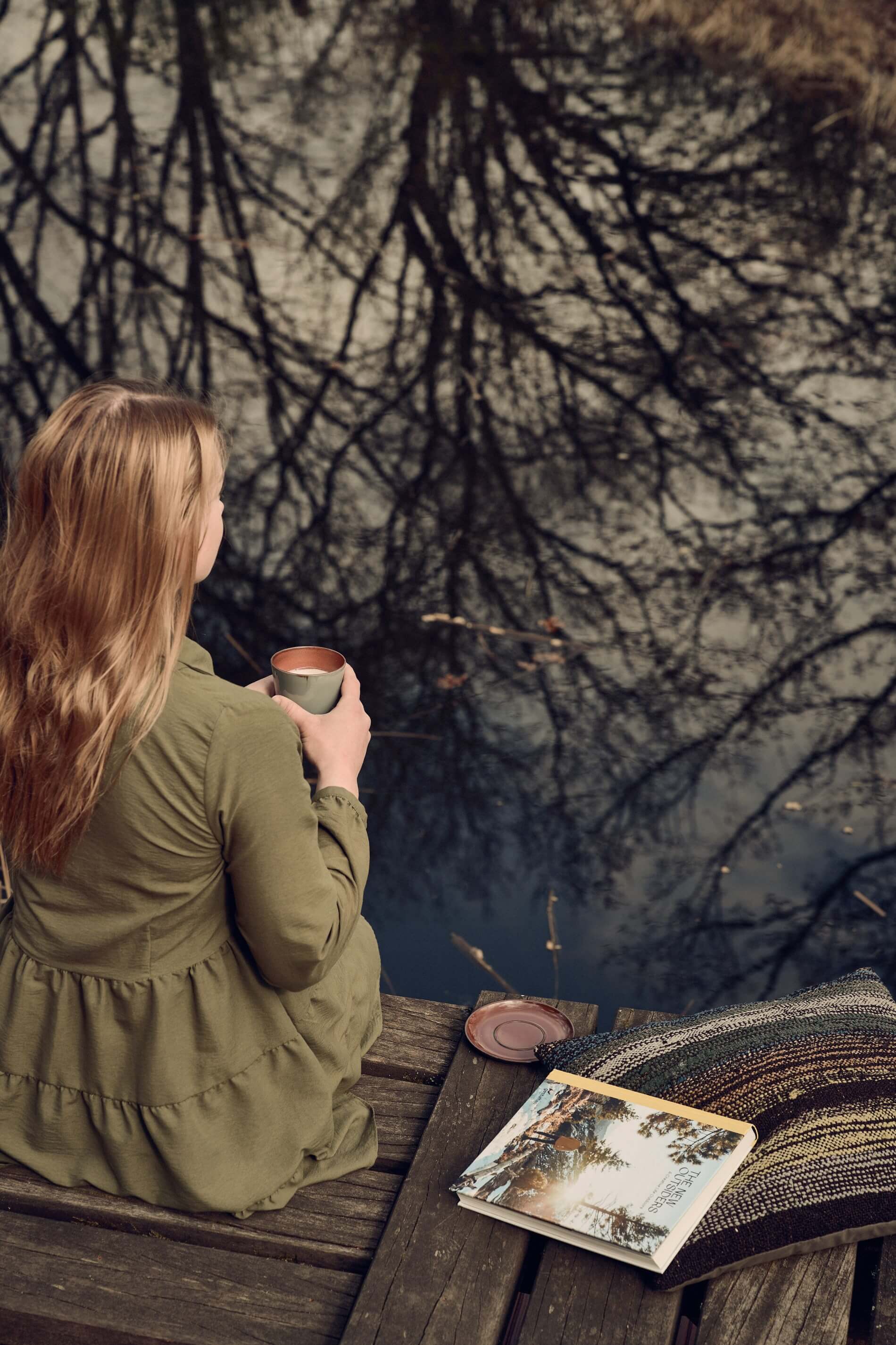 Bold Campus Park Pond Woman Chill
